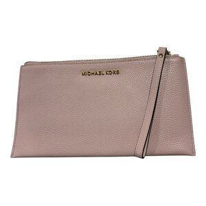 Michael Kors Wristlet Wallet- Large Clutch in Soft Pink Pebbled Leather-NWOT